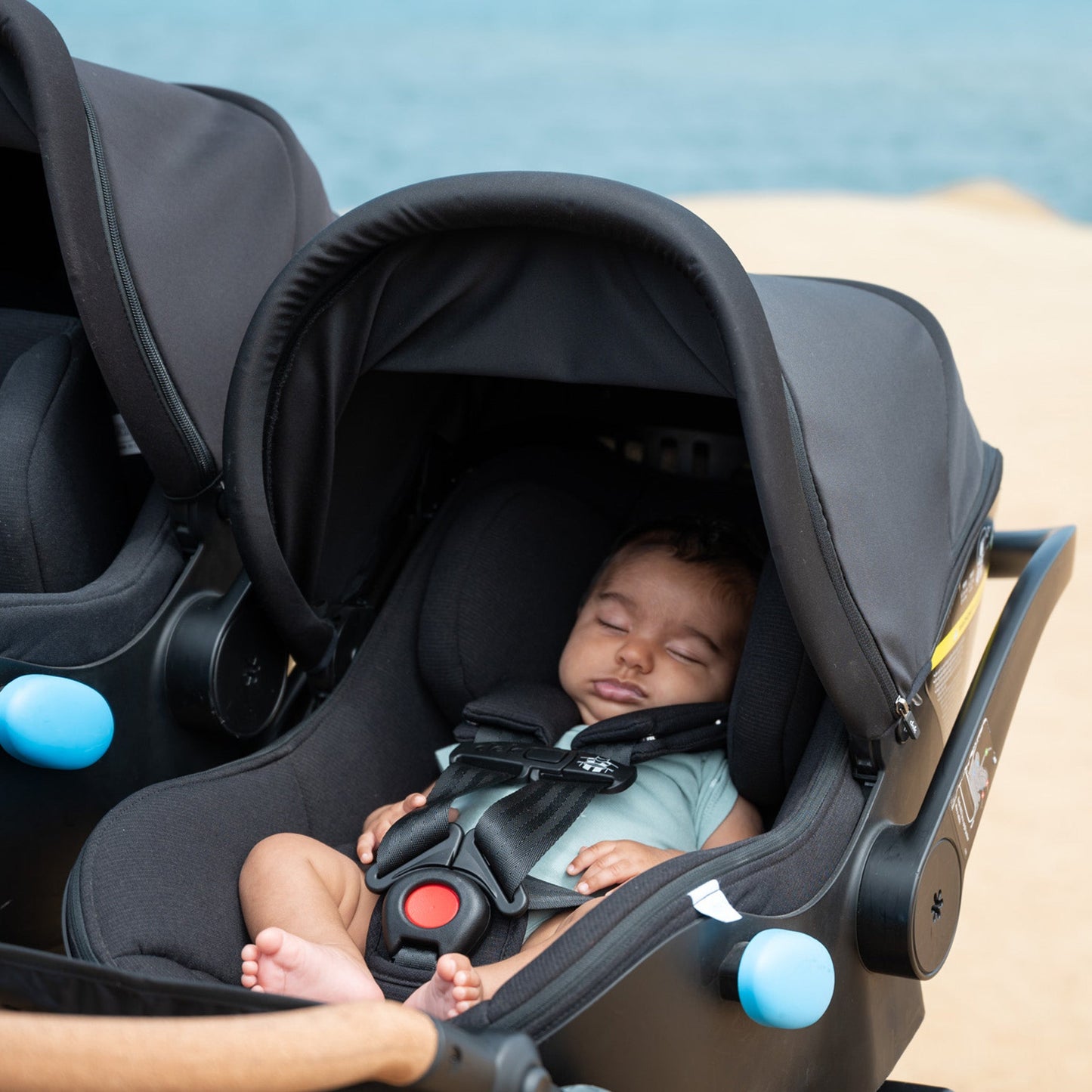 Bumbleride Indie Twin Black + Clek Liing Railroad Ziip Travel System (two seats)