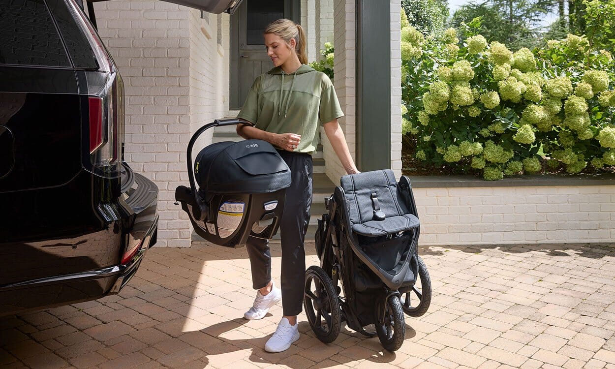BOB Wayfinder Travel System, Infant Car Seat and Stroller Combo ClickTight in Nightfall